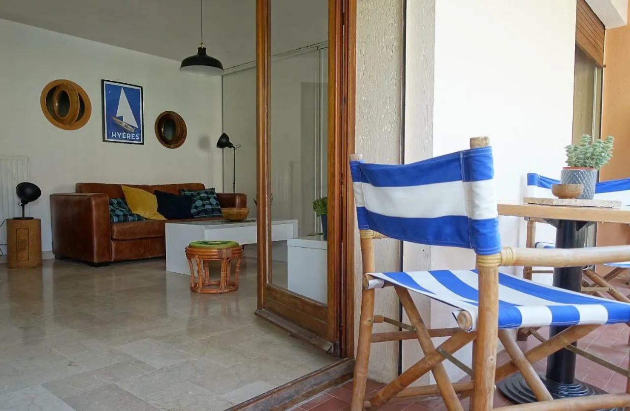 Appartement 38M2 Avec Balcon En Plein Coeur De Ville Hyeres Apartment
