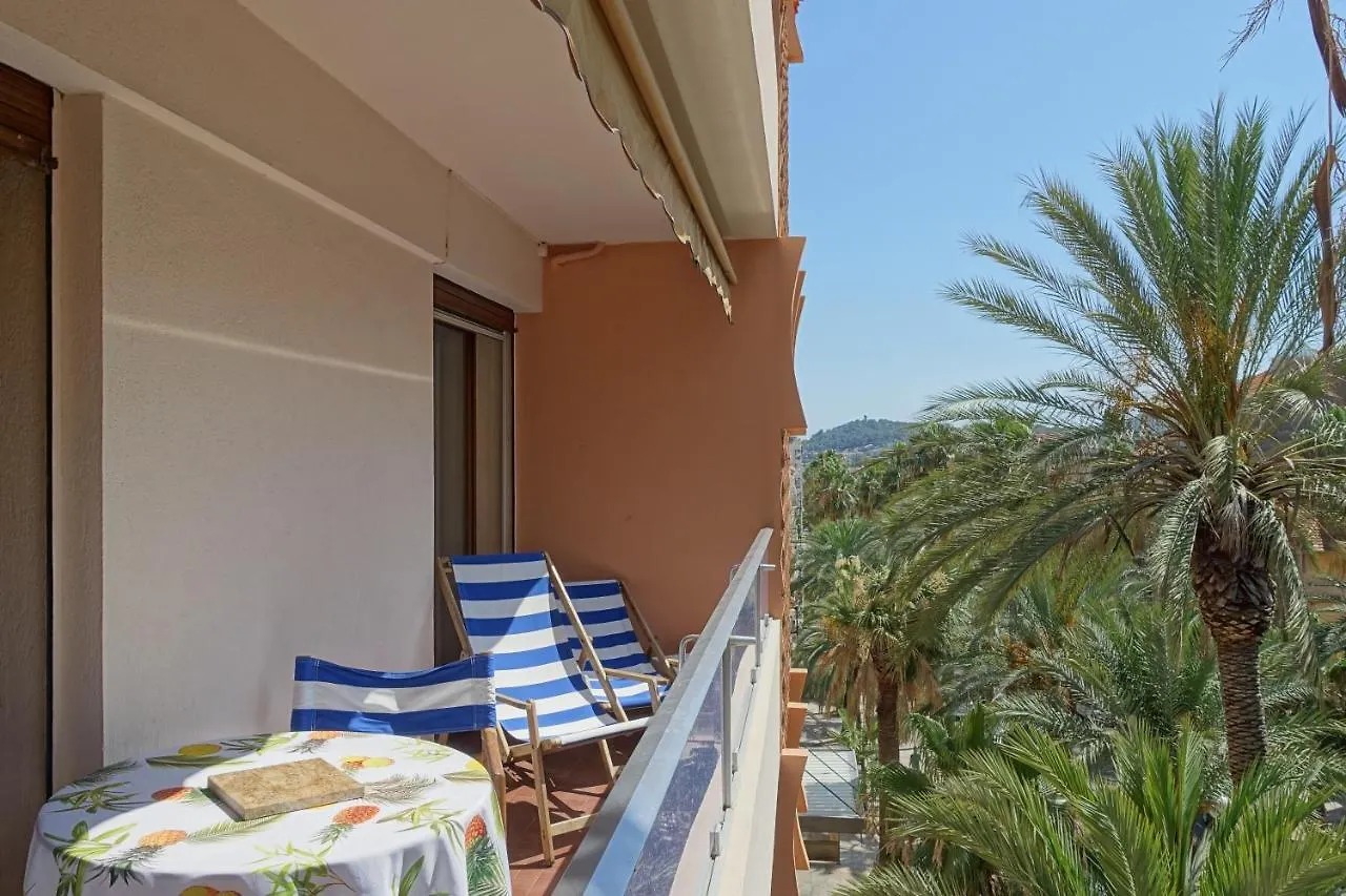Apartment Appartement 38M2 Avec Balcon En Plein Coeur De Ville Hyeres